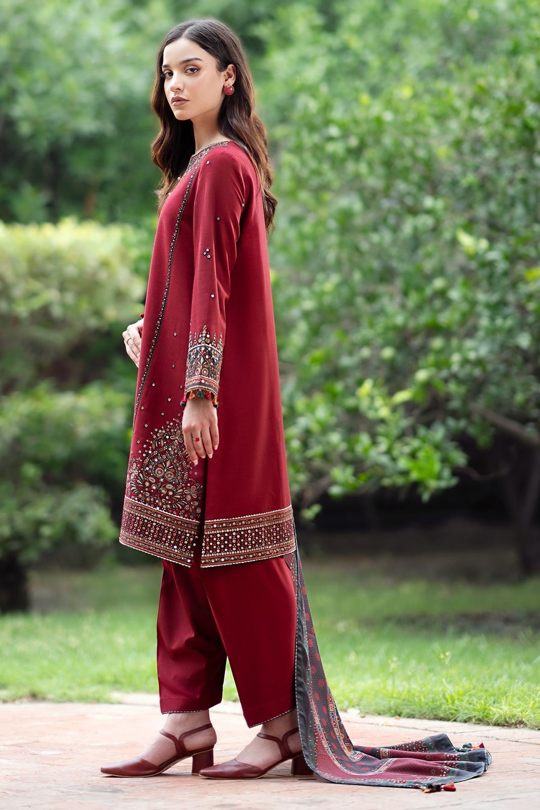Zara Shahjahan – Embroidered Lawn 3PC – Summer Collection 2025