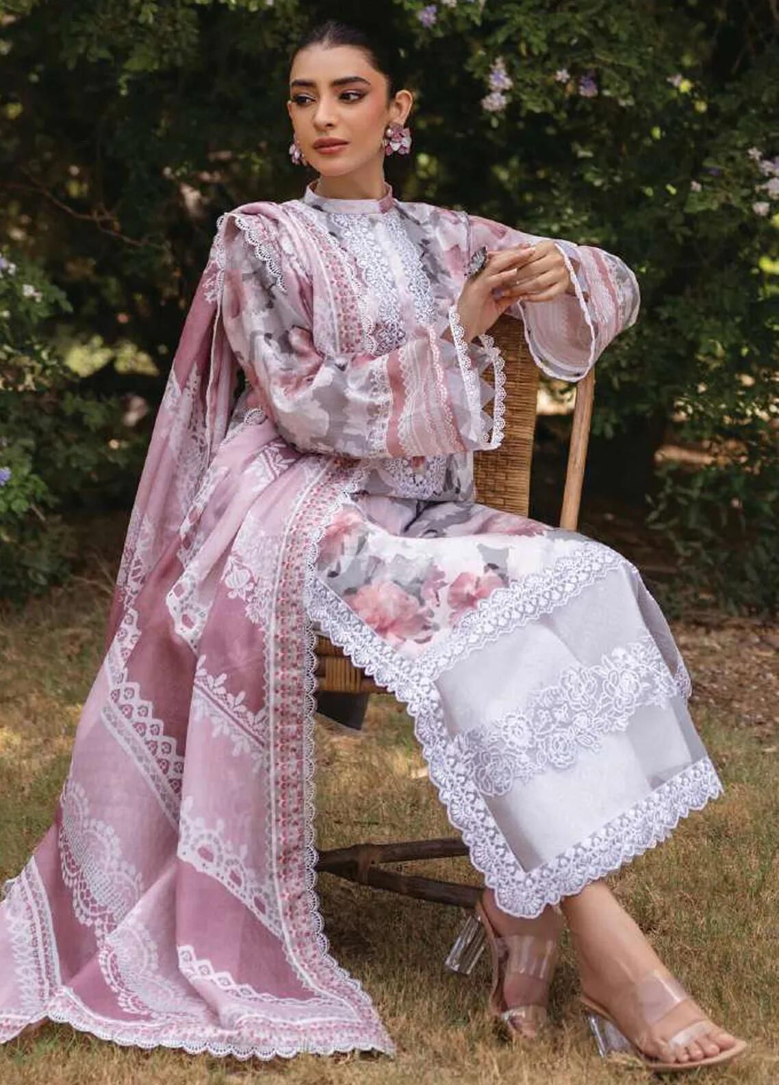 Zainab Chottani
