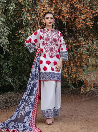 Zainab Chottani