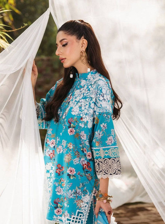Zainab Chottani