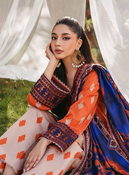 Zainab Chottani