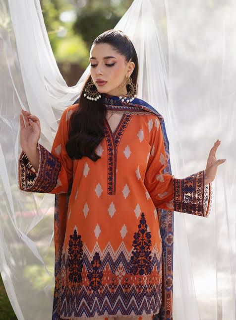 Zainab Chottani
