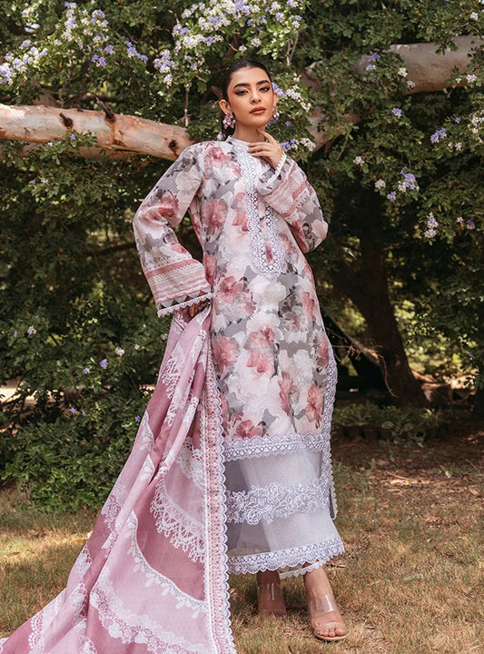 Zainab Chottani