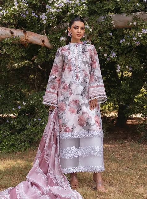 Zainab Chottani