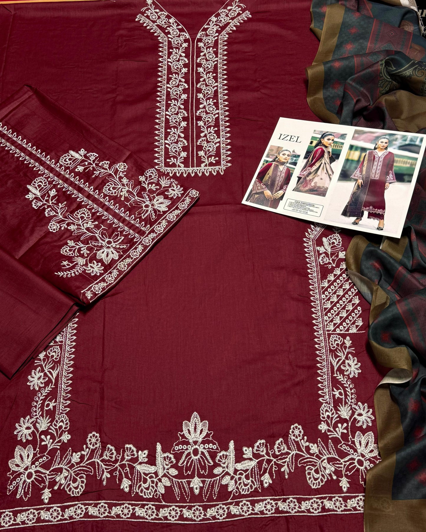 Izel D # 47 -01 | 3PC Luxury Lawn | Swiss Lawn Dupatta