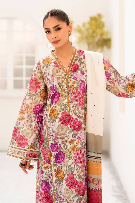 BAROQUE - 3PC Lawn Printed Shirt With Voile Printed Dupatta-2025-02